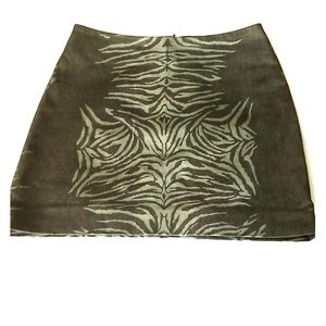 Mini Green Tiger detail skirt